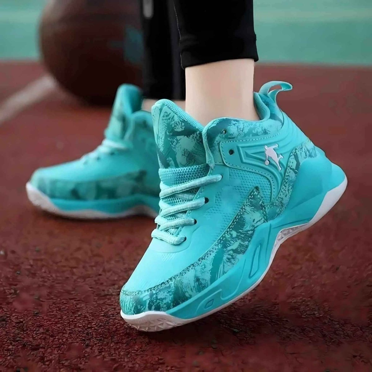 Milo Sneakers