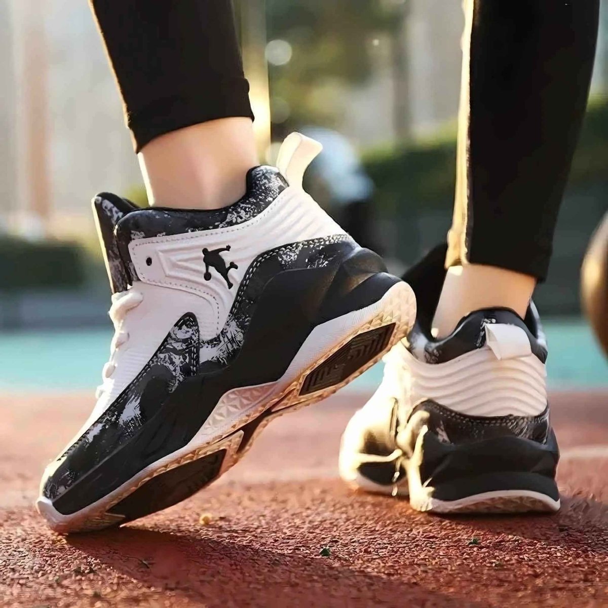 Milo Sneakers